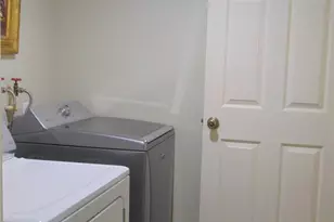 1914 52nd St, Galveston, TX 77551 - Photo 6