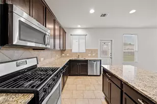 19603 Blue Pine Cir, Cypress, TX 77429 - Photo 10