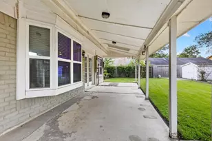 9122 Cypress Square Dr, Spring, TX 77379 - Photo 32