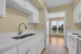 3220 69th St, Galveston, TX 77551 - Photo 2