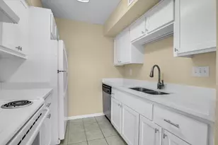 3220 69th St, Galveston, TX 77551 - Photo 10
