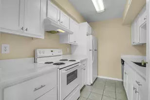 3220 69th St, Galveston, TX 77551 - Photo 8