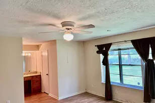 6011 Green Falls Dr, Houston, TX 77088 - Photo 14