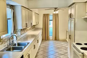 6011 Green Falls Dr, Houston, TX 77088 - Photo 8