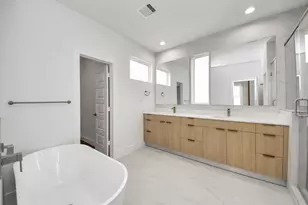 9123 La Pau Ln, Houston, TX 77051 - Photo 30