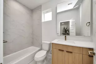 9123 La Pau Ln, Houston, TX 77051 - Photo 40