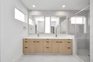 9123 La Pau Ln, Houston, TX 77051 - Photo 32