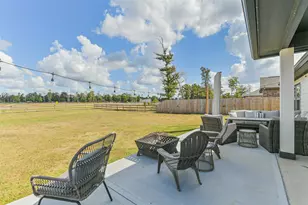 6138 Hazel Lk Dr, Conroe, TX 77303 - Photo 16