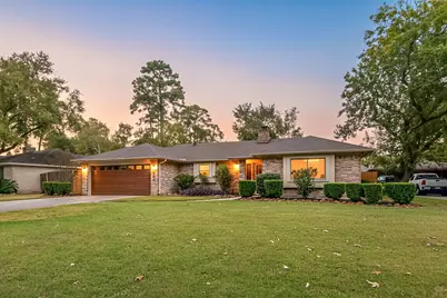 806 S Hyannis Port Street, Crosby, TX 77532 - Photo 1