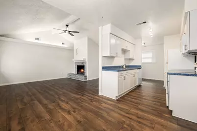 806 S Hyannis Port Street, Crosby, TX 77532 - Photo 8