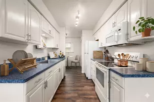 806 S Hyannis Port St, Crosby, TX 77532 - Photo 12