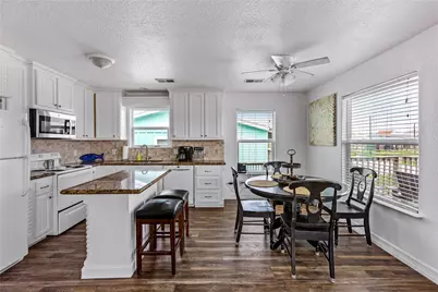 2815 Blue Water Highway, Surfside Beach, TX 77541 - Photo 16