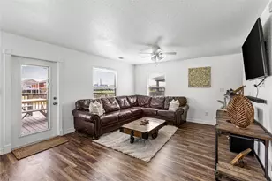 2815 Bluewater Hwy, Surfside Beach, TX 77541 - Photo 14