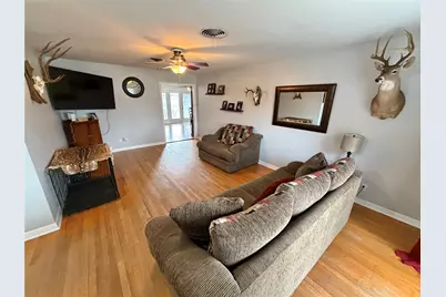 714 Center Way Street, Lake Jackson, TX 77566 - Photo 6