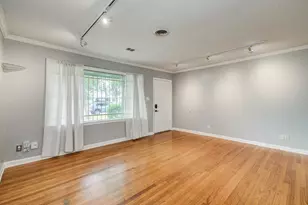 3626 Songwood St, Houston, TX 77023 - Photo 8