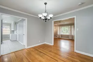 3626 Songwood St, Houston, TX 77023 - Photo 12