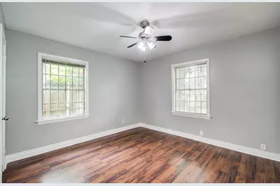 3626 Songwood Street, Houston, TX 77023 - Photo 24