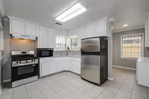 3626 Songwood St, Houston, TX 77023 - Photo 16