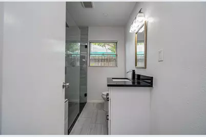 3626 Songwood Street, Houston, TX 77023 - Photo 30