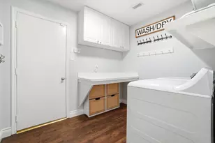19 E New Avery Pl, The Woodlands, TX 77382 - Photo 16