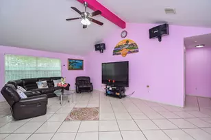 7926 Westington Ln, Houston, TX 77040 - Photo 10