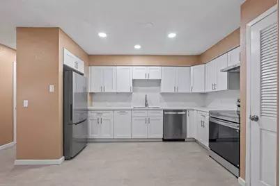 6713 Biggs Court, Houston, TX 77061 - Photo 2