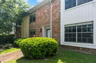 6713 Biggs Ct, Houston, TX 77061 - Photo 6