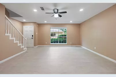 6713 Biggs Court, Houston, TX 77061 - Photo 10