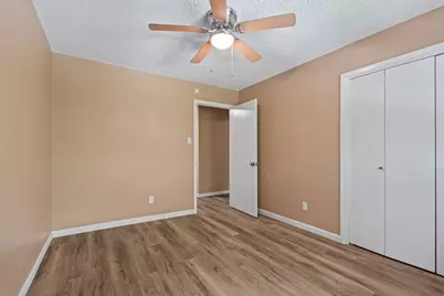 6713 Biggs Court, Houston, TX 77061 - Photo 16