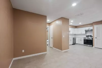 6713 Biggs Court, Houston, TX 77061 - Photo 12