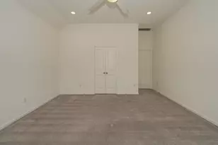 2513 Seneca Lk Dr, Texas City, TX 77568 - Photo 8