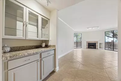5220 Weslayan Street #109, Houston, TX 77005 - Photo 8