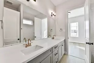 2515 S Houston Ave, Pearland, TX 77581 - Photo 16