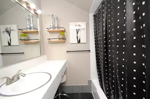 1110 Missouri St, Houston, TX 77006 - Photo 28