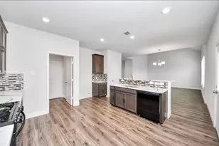7638 Nevaeh Crest Path, Houston, TX 77016 - Photo 14