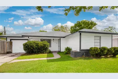1412 W 10th Street, Freeport, TX 77541 - Photo 4