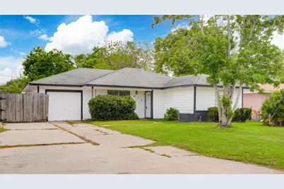 1412 W 10th Street, Freeport, TX 77541 - Photo 1