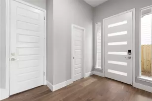 5502 Pershing St, Houston, TX 77033 - Photo 4