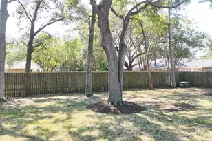 17706 Fife Ln, Webster, TX 77598 - Photo 12