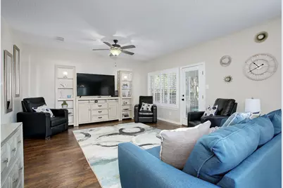 711 Cien Road, Kemah, TX 77565 - Photo 4