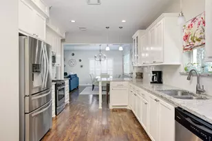 711 Cien Rd, Kemah, TX 77565 - Photo 8