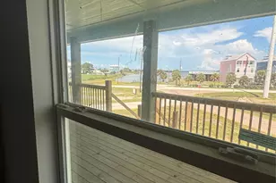 3701 El Lago St, Galveston, TX 77554 - Photo 12