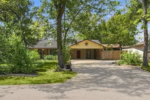 1305 Houston St, Conroe, TX 77301 - Photo 4
