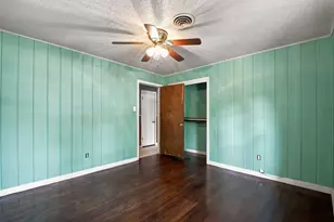 1305 Houston St, Conroe, TX 77301 - Photo 30