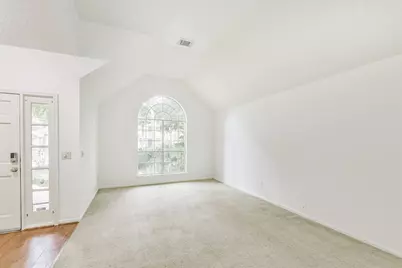 43 E Trillium Circle, The Woodlands, TX 77381 - Photo 18