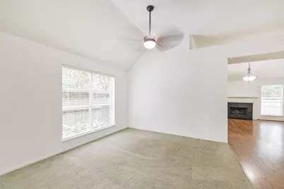 43 E Trillium Circle, The Woodlands, TX 77381 - Photo 16