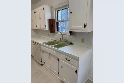 565 24th Street, Beaumont, TX 77707 - Photo 18
