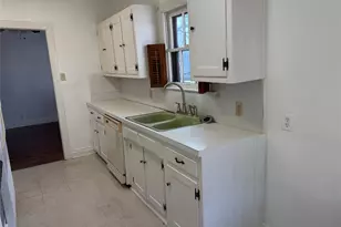 565 24th St, Beaumont, TX 77707 - Photo 22