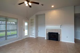 12619 Aubreywood Ln, Houston, TX 77070 - Photo 10