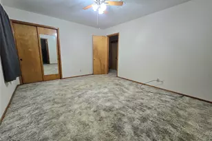 607 S Main St, Dayton, TX 77535 - Photo 20